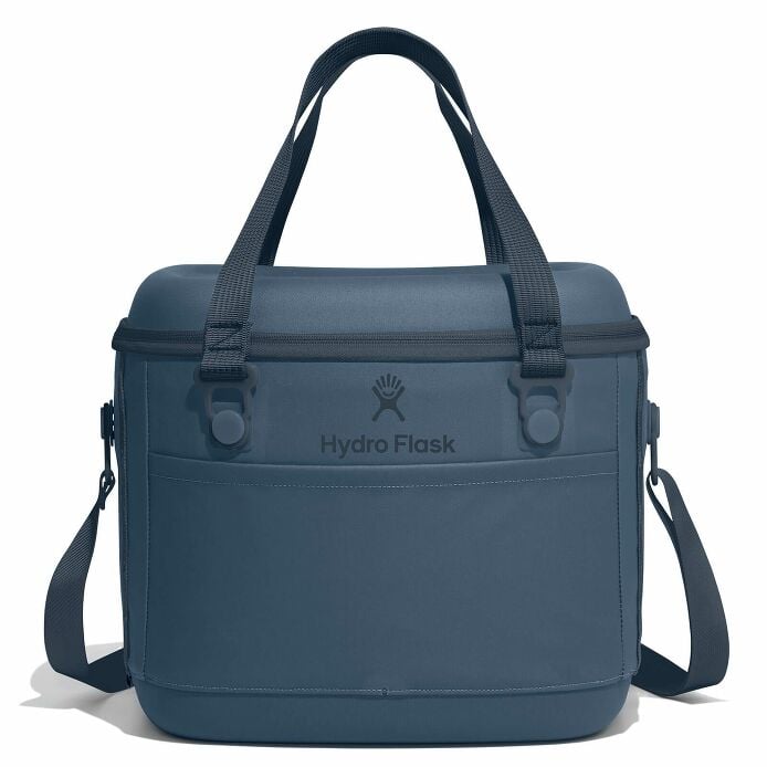 carryouttm-soft-cooler-15-l-s4 12pco384-carryout-cooler-15l-harbor-blue-straight_1.jpg