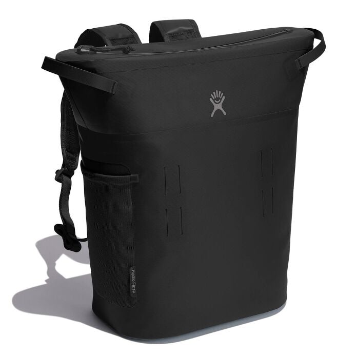 20-l-day-escapetm-pack-f6 20-l-day-escape-soft-cooler-pack-black-angled_1.jpg