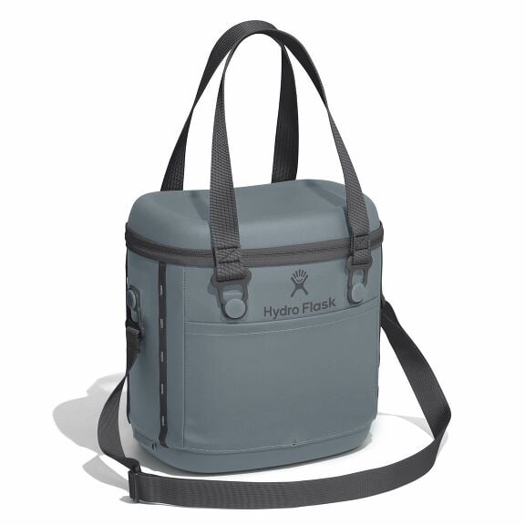 carryouttm-soft-cooler-10-l-v8 6pco043-carryout-cooler-10l-shale-gray-angled_1_1.jpg