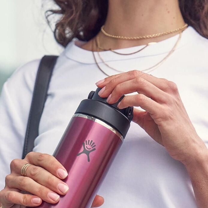 24-oz-lightweight-chug-cap-bottle-d2 hf_s26_lightweight_mcinnis_5123_1_1.jpg