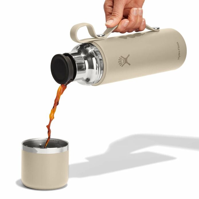 28-oz-hot-flask-and-cup-b2 hot-flask-_-cup-oat-pour.jpg