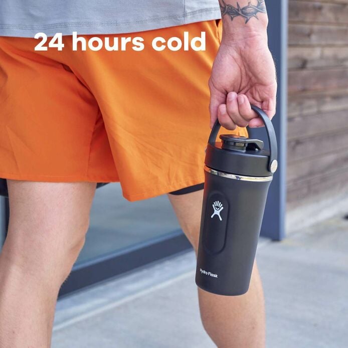 24-oz-insulated-shaker-bottle-e1 hydro_flask_ecomm_en_insulated_shaker_pt03_2000x2000px_4.jpg