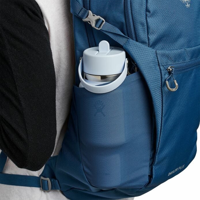 24-oz-travel-bottle-with-flex-straw-cap-q9 travelbottle-hb-backpack_1_8_1.jpg